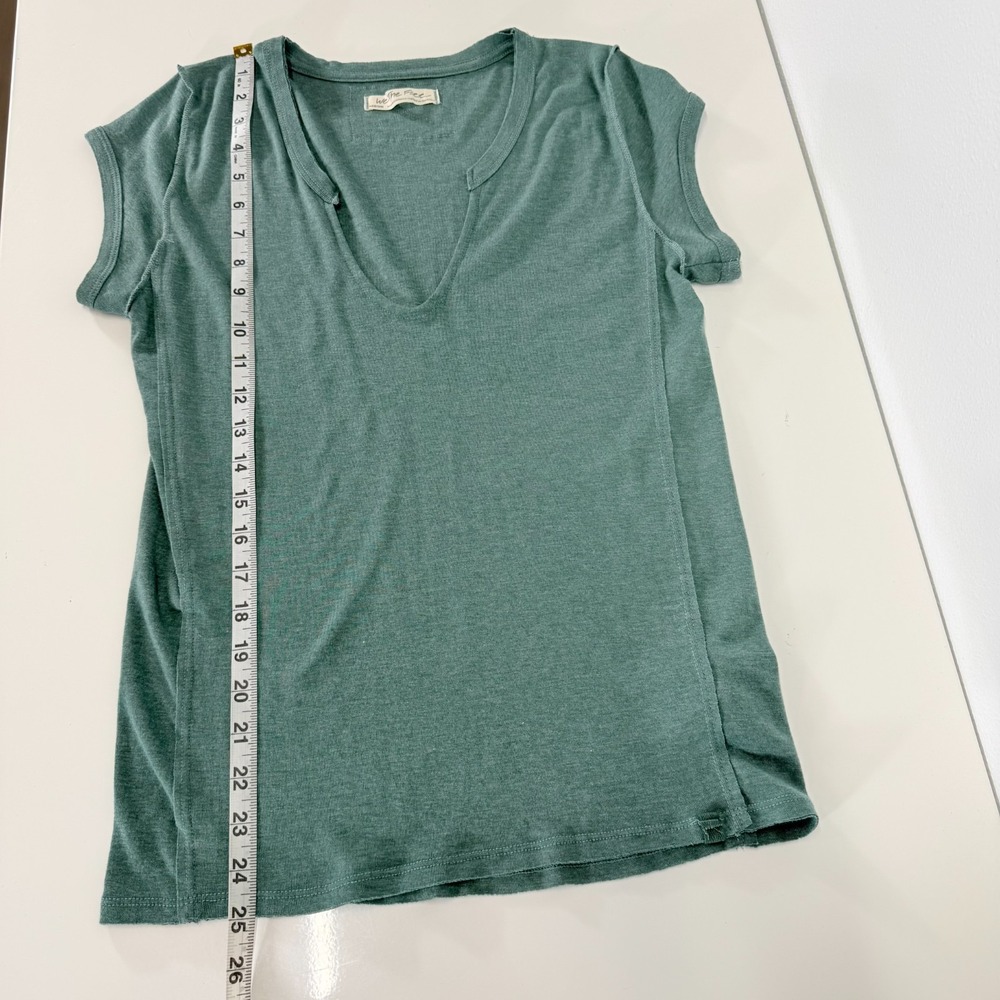 Free People We The Free Always Yours Split V-Neck Tee Green M Indie Clean Girl - Picture 4 of 7